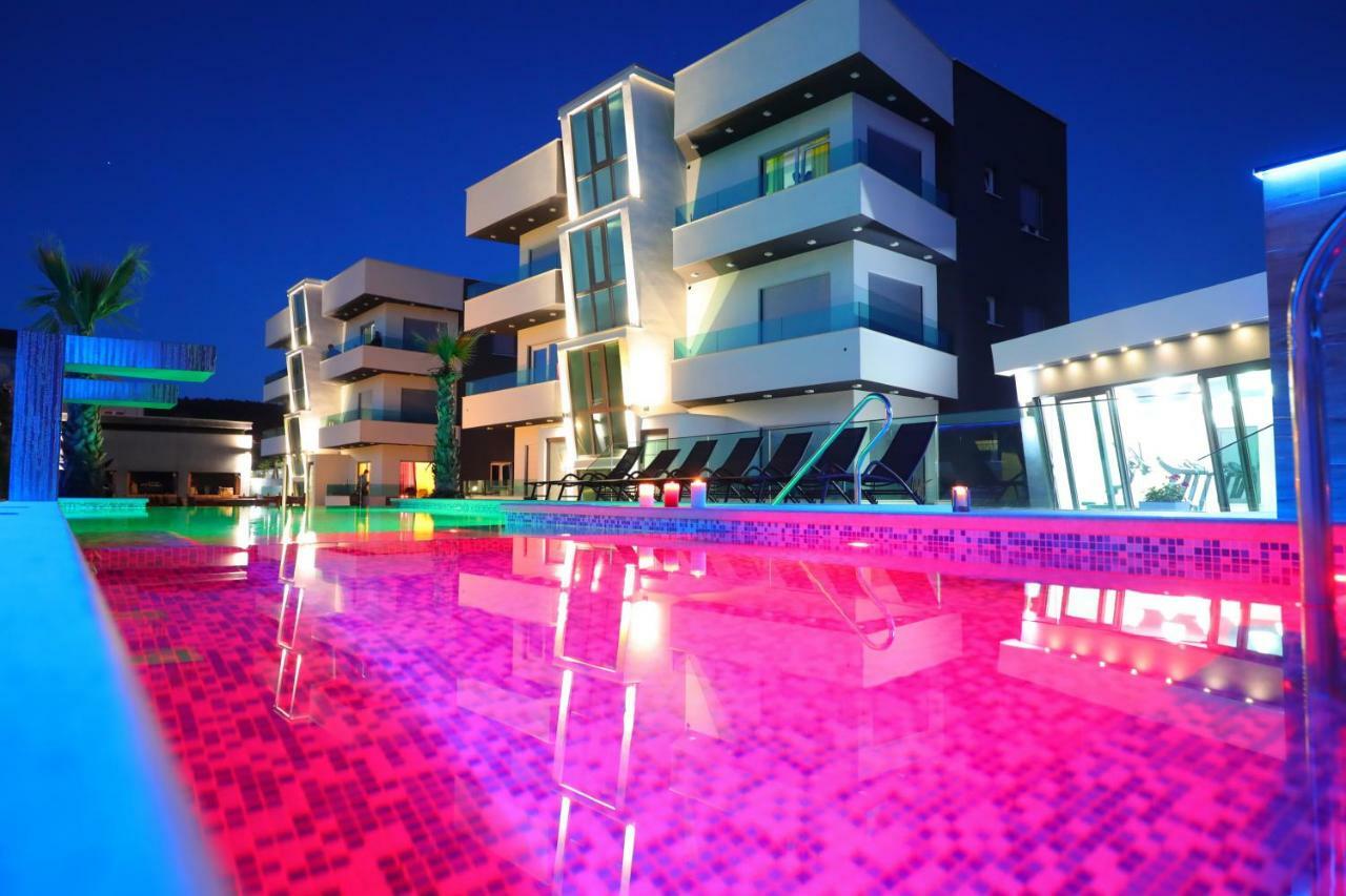 Boutique Apartments Ad Astra Бибине Екстериор снимка