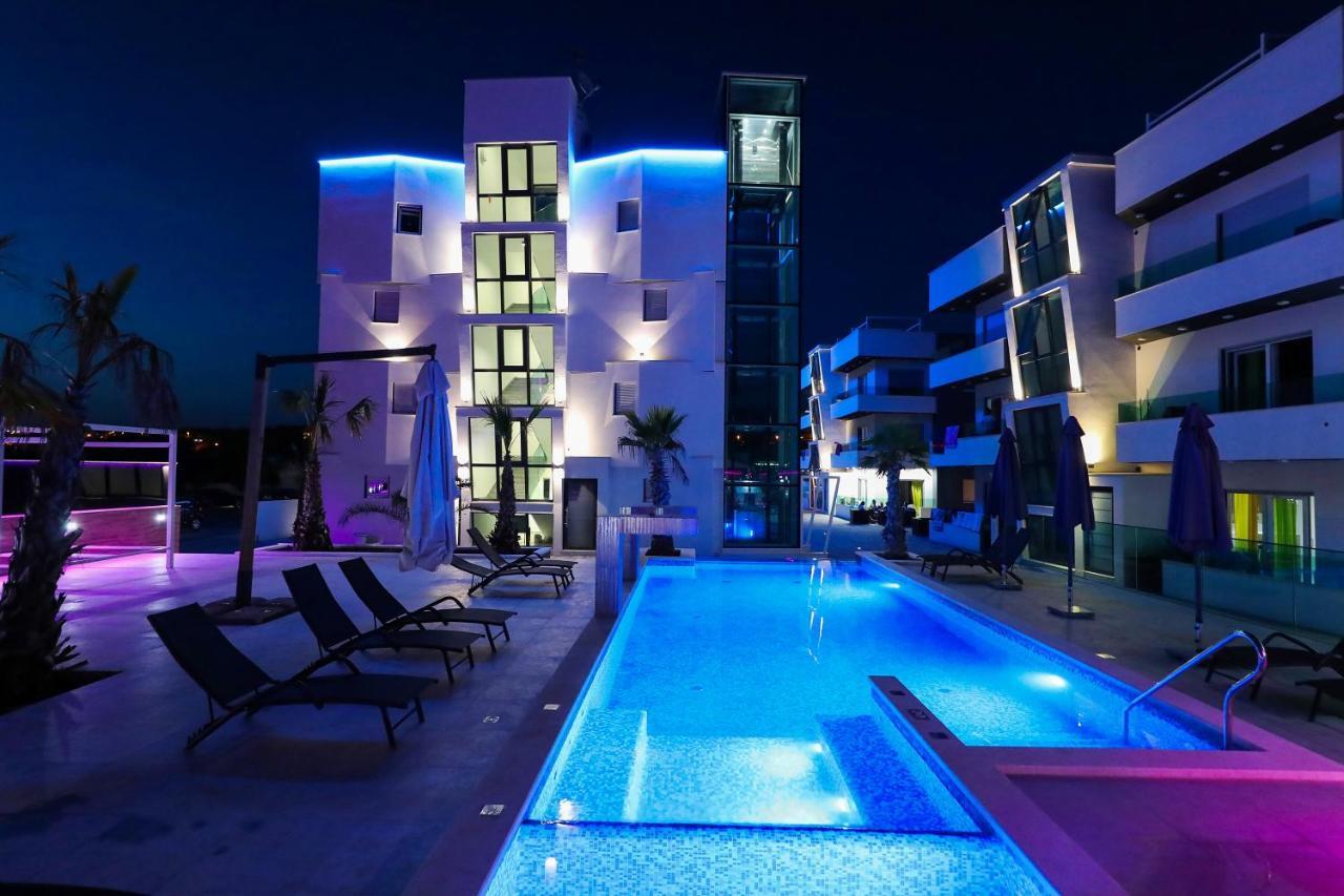 Boutique Apartments Ad Astra Бибине Екстериор снимка